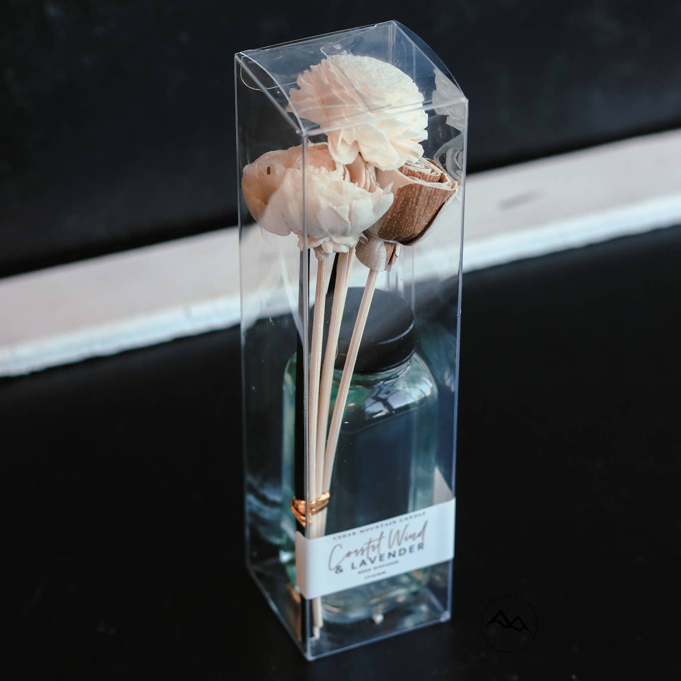 YEAR ROUND FAVORITES: Flower Reed Diffuser: Coastal Wind & Lavender