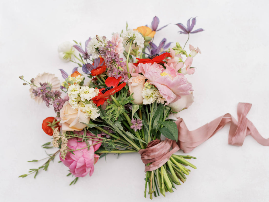 lush and ethereal bridal bouquets with flowers sourced locally and from farmers who use organic practices, weddings, elopements, engagement parties, bridal parties and more!