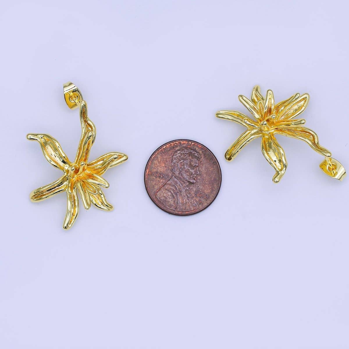 24K Gold Filled 32mm Molten Wild Lily Flower Drop Stud Earrings | AI513