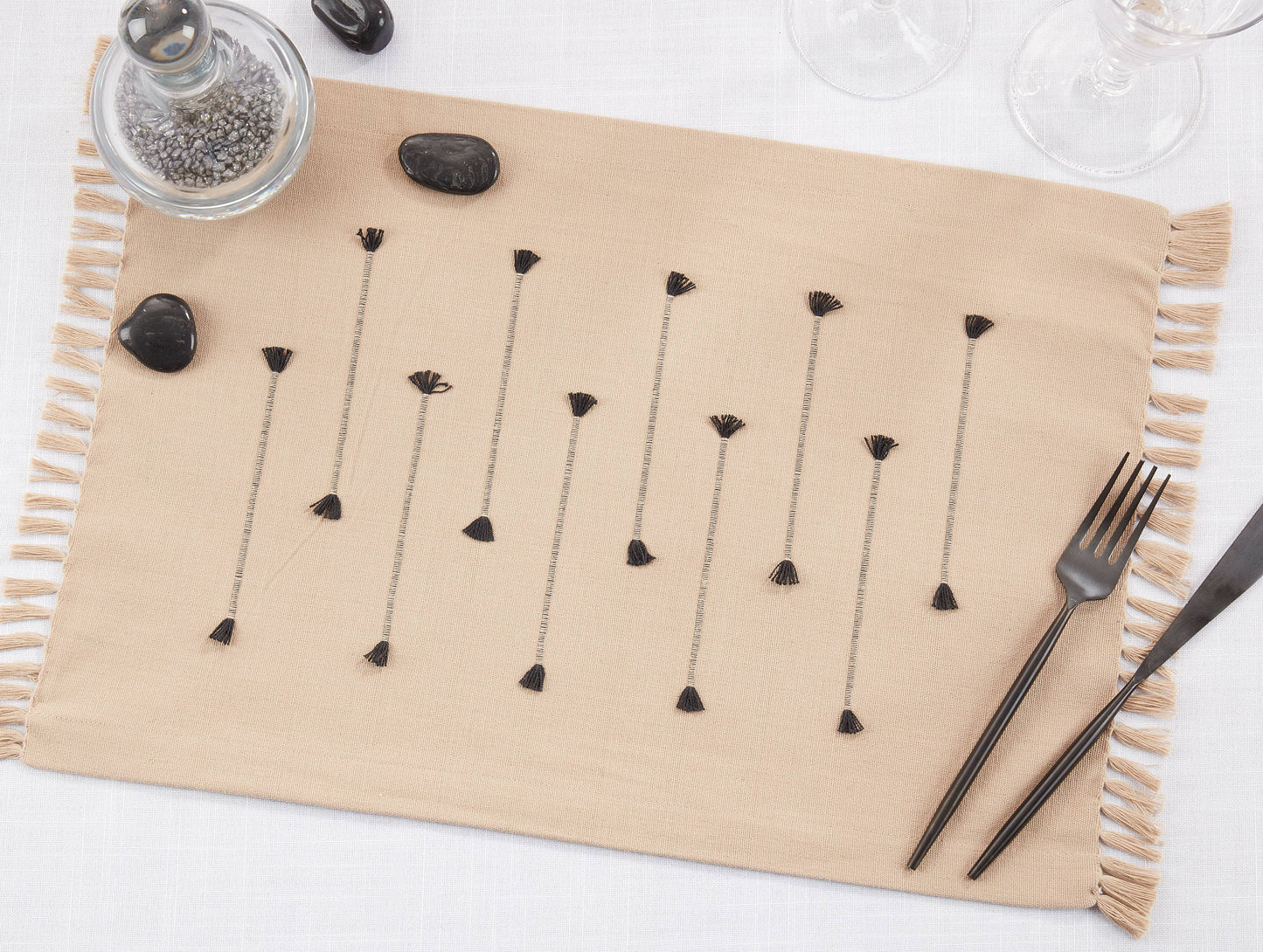 Fringe Line Placemat: Natural / 13"x19"