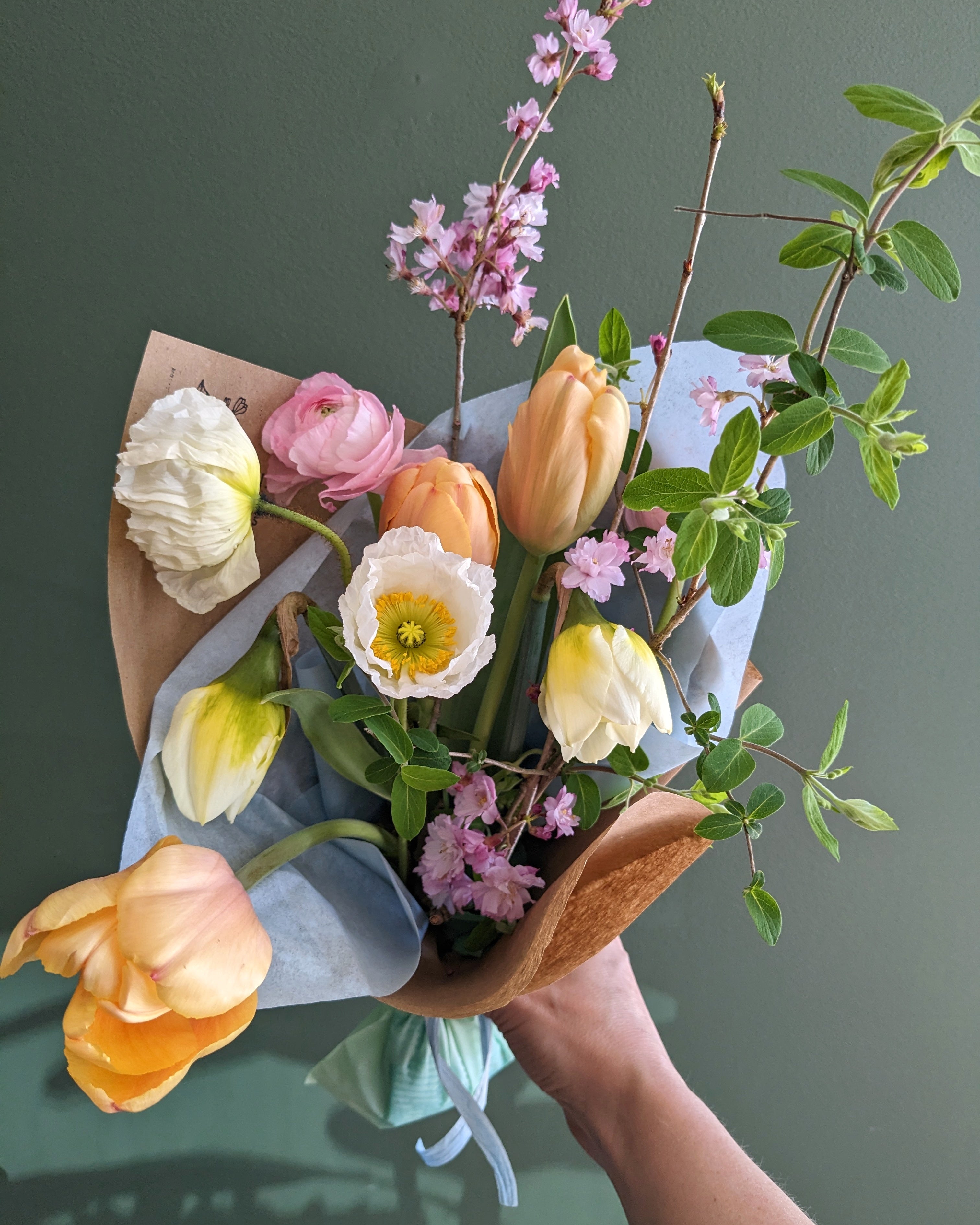 Cutie (XS) Bouquet – Lemon Terrace Florals